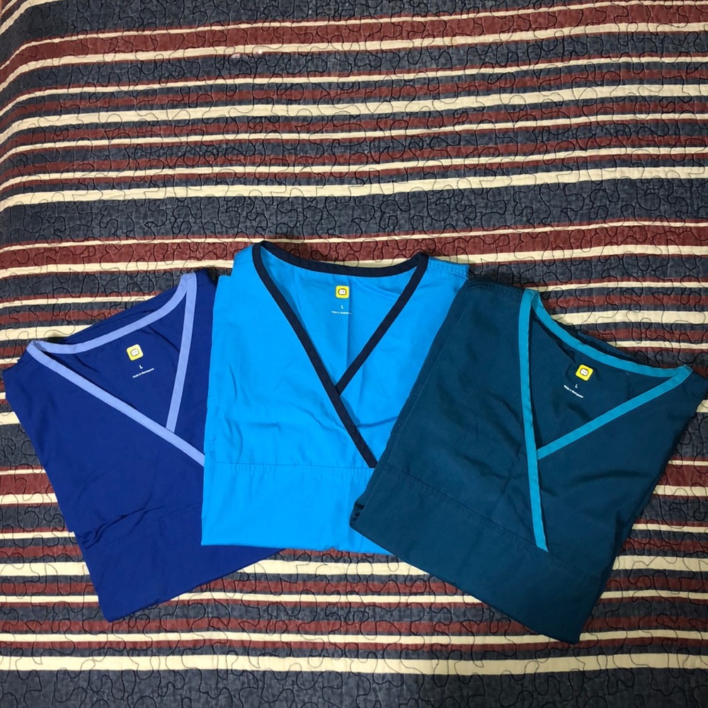 Wonder Wink scrubs